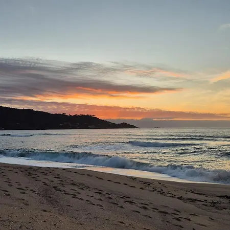 With Sea View דירה *